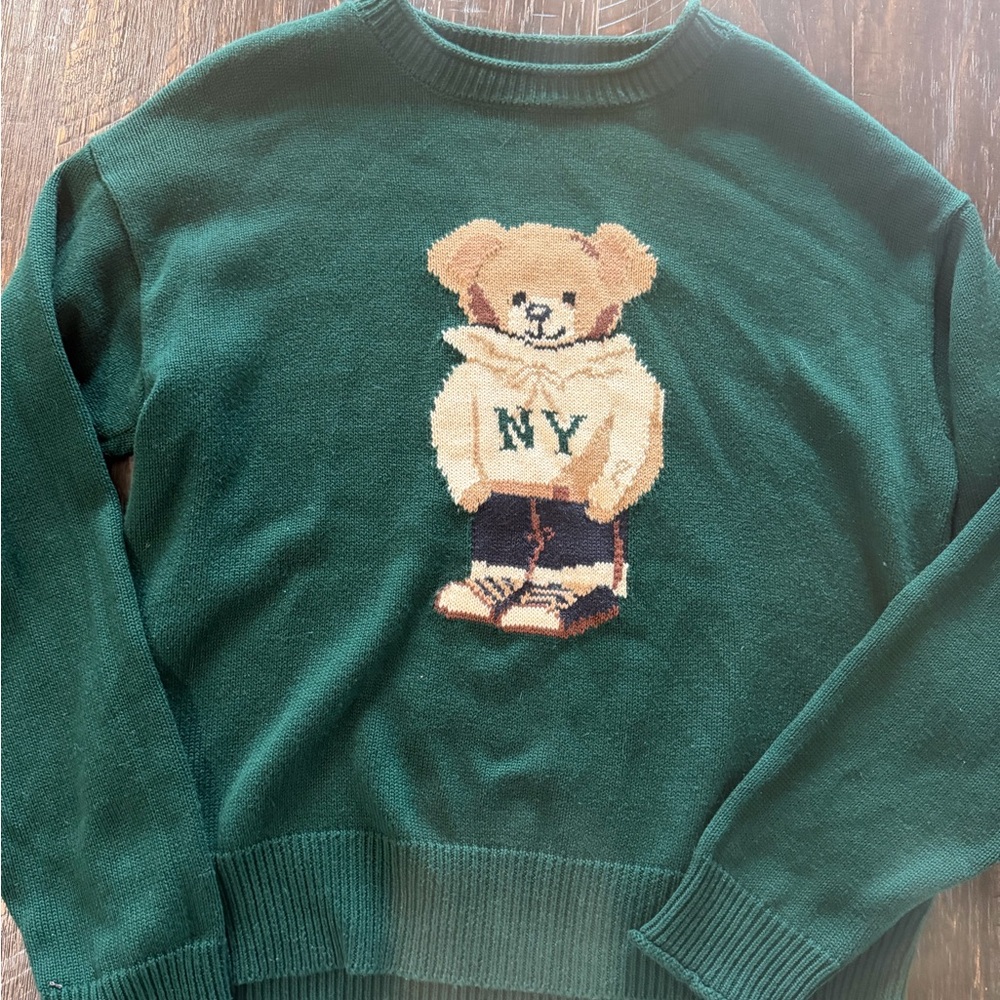 Green Bear Graphic Crewneck Sweater - NY Motif